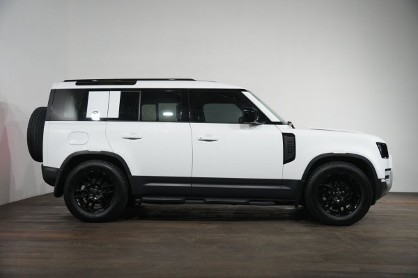 2024 Land Rover Defender L663 110 P300 S SUV Image 4