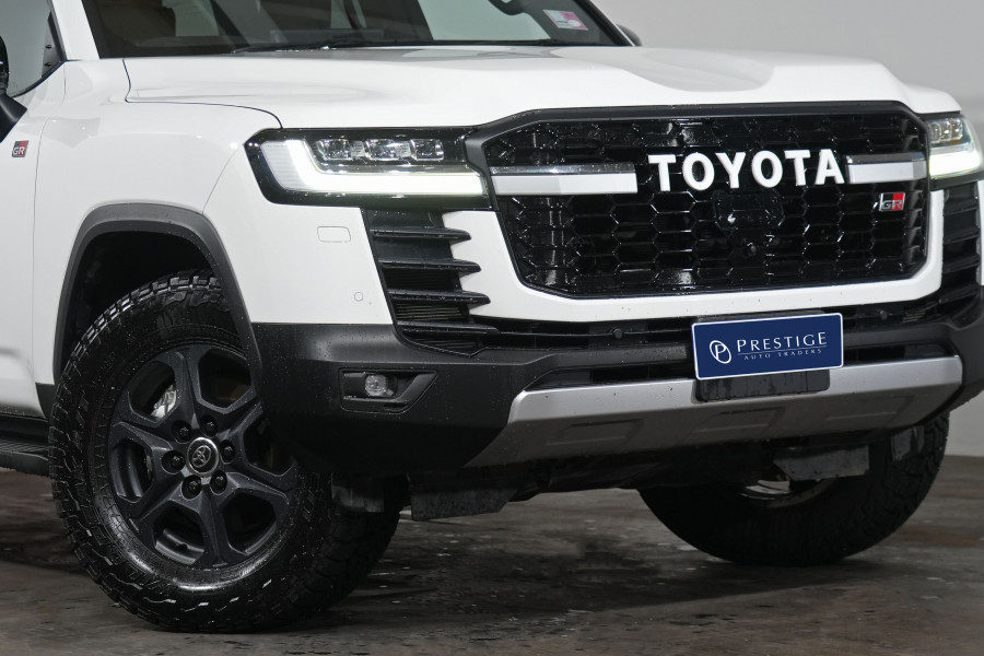 2023 Toyota LandCruiser Lc300 Gr-S (4x4) SUV Image 2