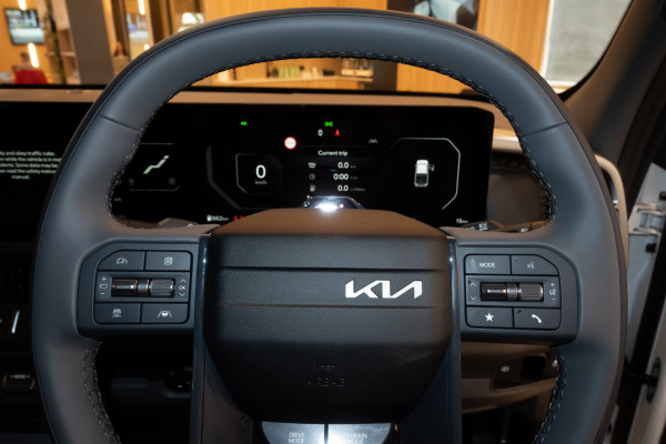 2026 Kia Tasman TK S Cab Chassis image 10