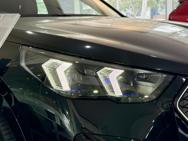 2024 BMW iX2 U10 eDrive20 M Sport SUV image 5