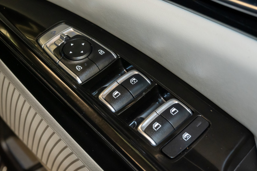 2023 Kia Carnival KA4 Special Edition People Mover