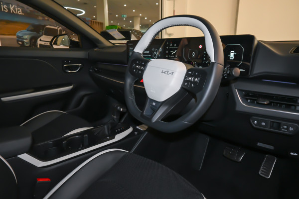 2026 Kia K4 CL4m GT-Line Hatch image 7