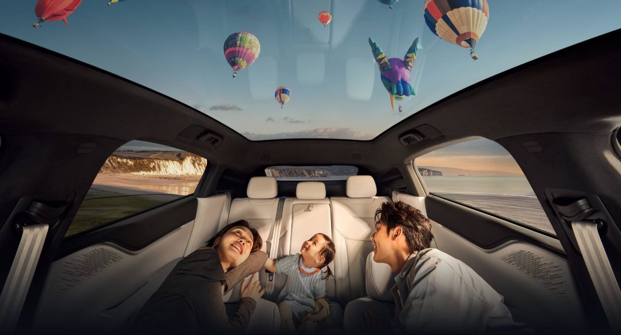 2.12 m2 All-Season Panoramic Skylight Image