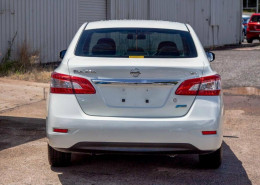 2013 Nissan Pulsar B17 ST Sedan