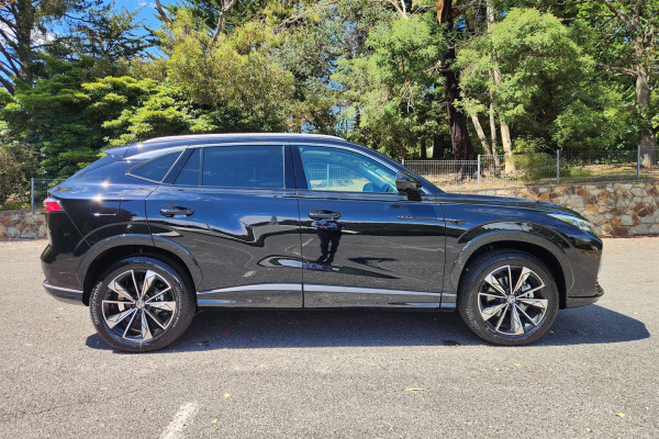 2024 MY24.5 MG HS AS33 Essence SUV