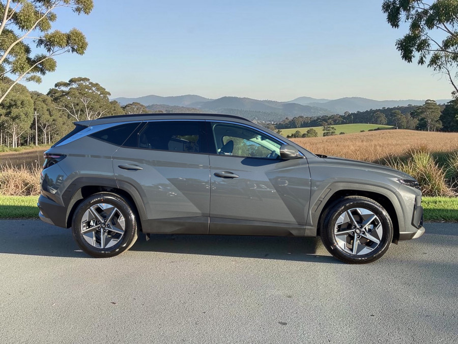 2026 Hyundai Tucson NX4.V4 Hybrid Elite SUV Image 3
