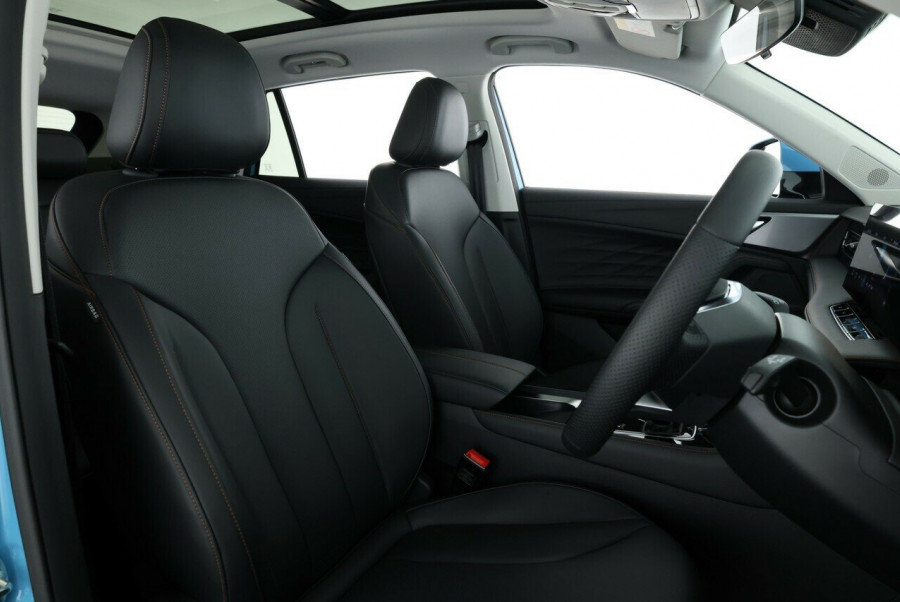 2025 MG HS AS33 Essence SUV Image 19
