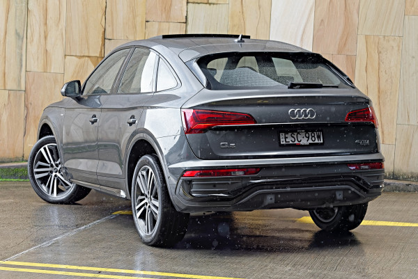 2022 Audi Q5 FY 40 TDI S Line SUV image 2