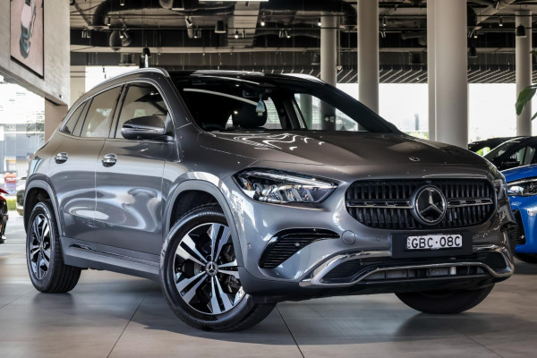 Mercedes-Benz GLA-Class GLA200 H247