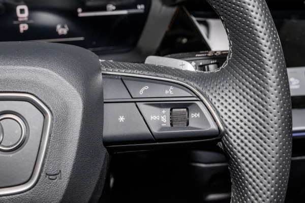 2025 Audi A3 GY TFSI 110kW S line Hatch image 12