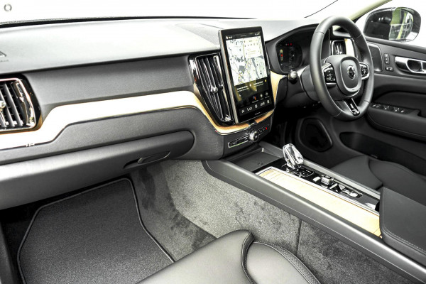 2025 MY26 Volvo XC60 UZ Plus T8 Plug-in Hybrid Dark SUV Image 6