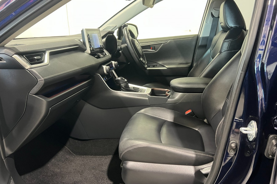 2019 Toyota RAV4 ASA44R Cruiser SUV Image 12