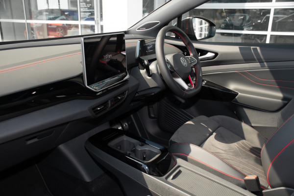 2025 MY25.5 Volkswagen ID. 4 E2 GTX SUV Image 8