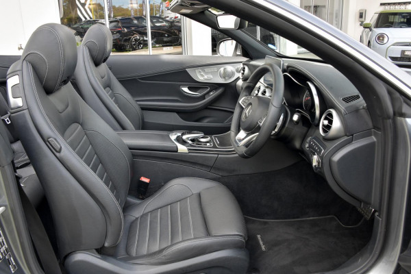 2016 Mercedes-Benz C-Class A205 C300 Convertible image 8