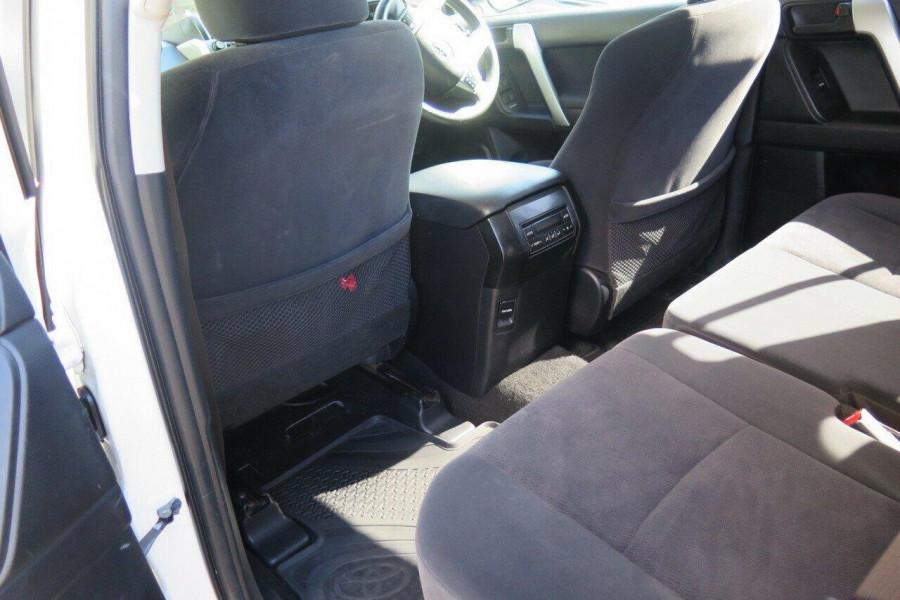 2016 Toyota LandCruiser Prado GDJ150R GXL SUV Image 15
