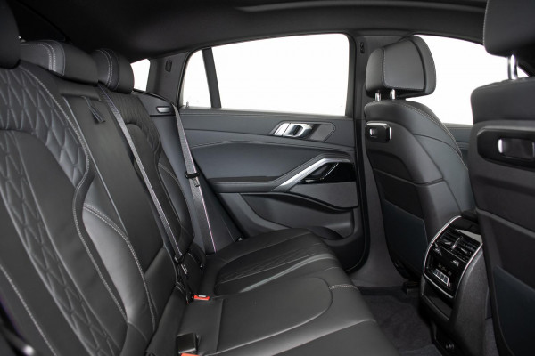 2024 BMW X6 G06 LCI M60i SUV image 10