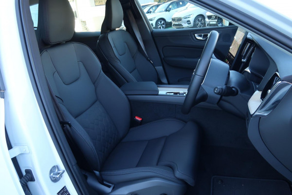 2025 MY26 Volvo XC60 UZ Plus T8 Plug-in Hybrid Dark SUV Image 15