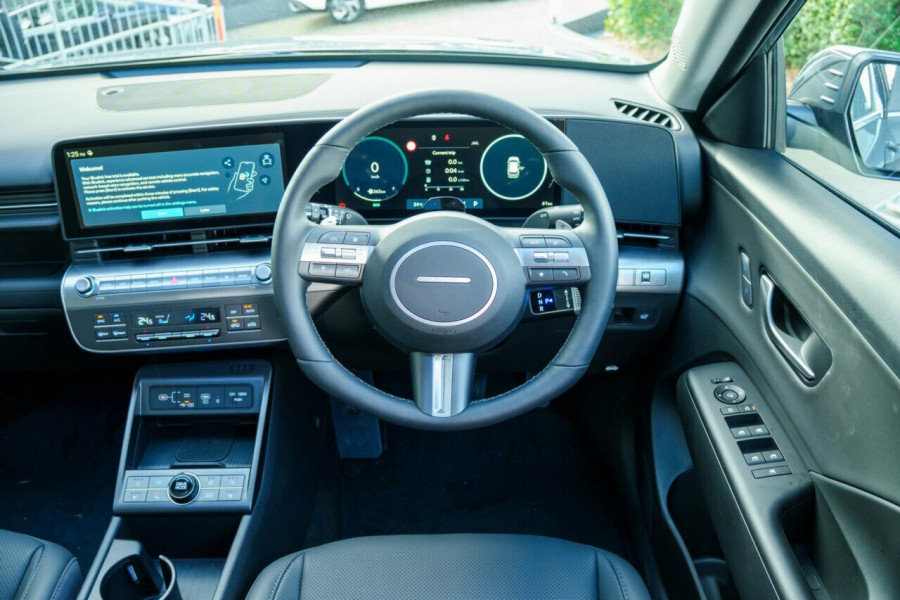 2025 Hyundai KONA SX2.V2 Premium SUV Image 11