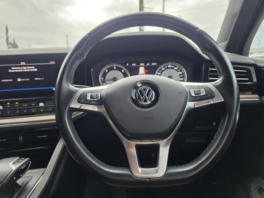 2020 Volkswagen Touareg CR 190TDI Adventure SUV Image 14