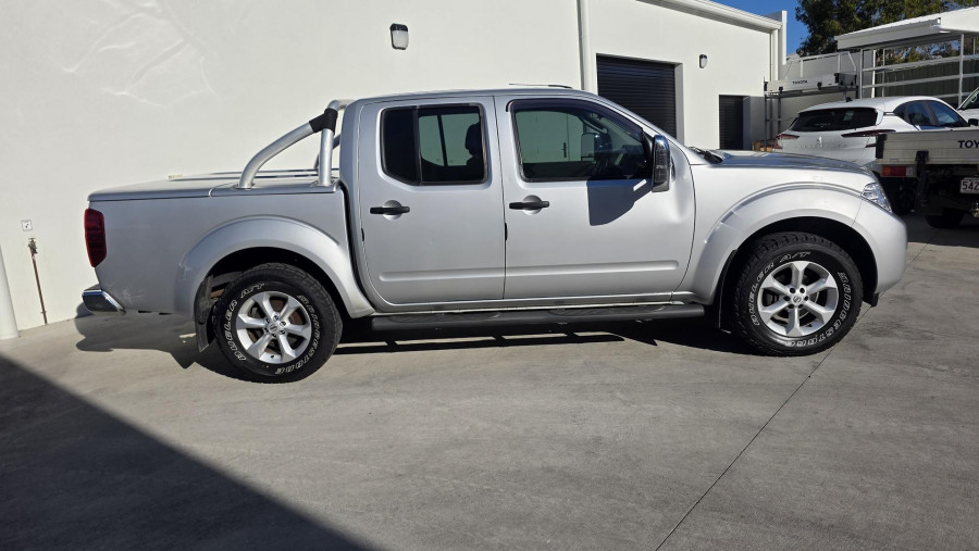 2013 Nissan Navara D40 Series 6 ST Dual Cab Pickup Image 2