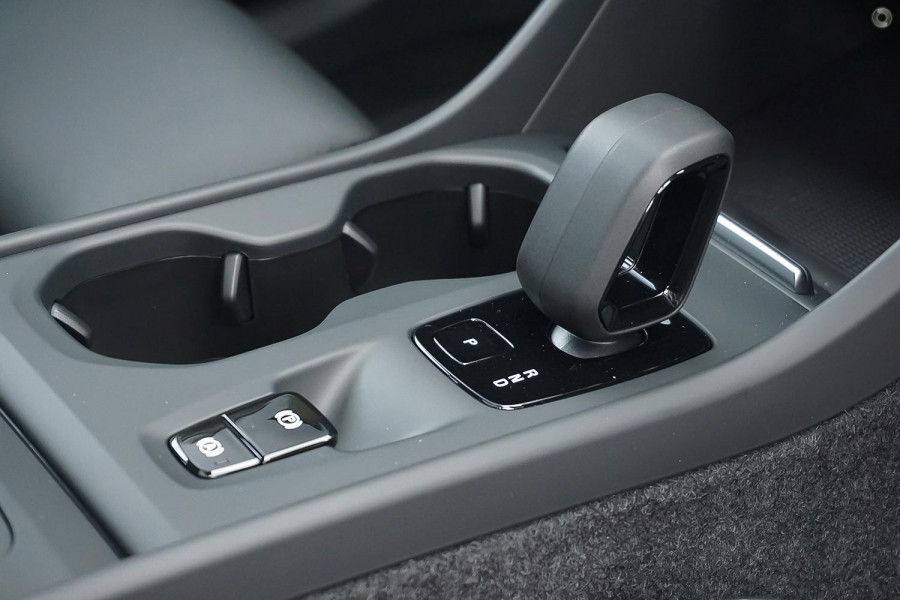 2024 MY25 Volvo XC40 XZ Plus B4 SUV Image 14