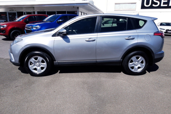 2018 Toyota RAV4 ZSA42R GX SUV Image 5