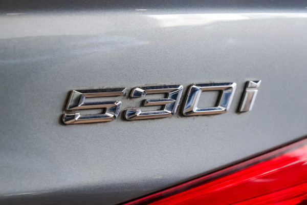 2019 BMW 5 Series G30 530i M Sport Sedan image 23