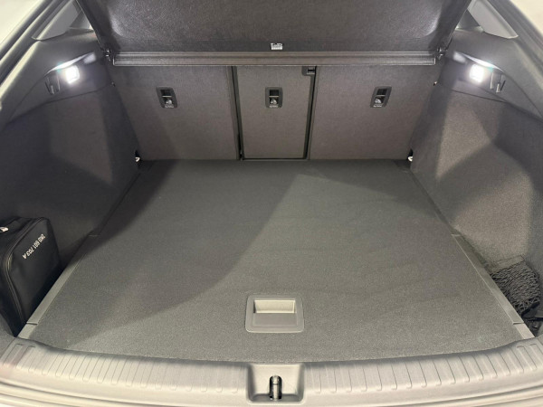2025 Audi Q4 e-tron F4 45 SUV image 24