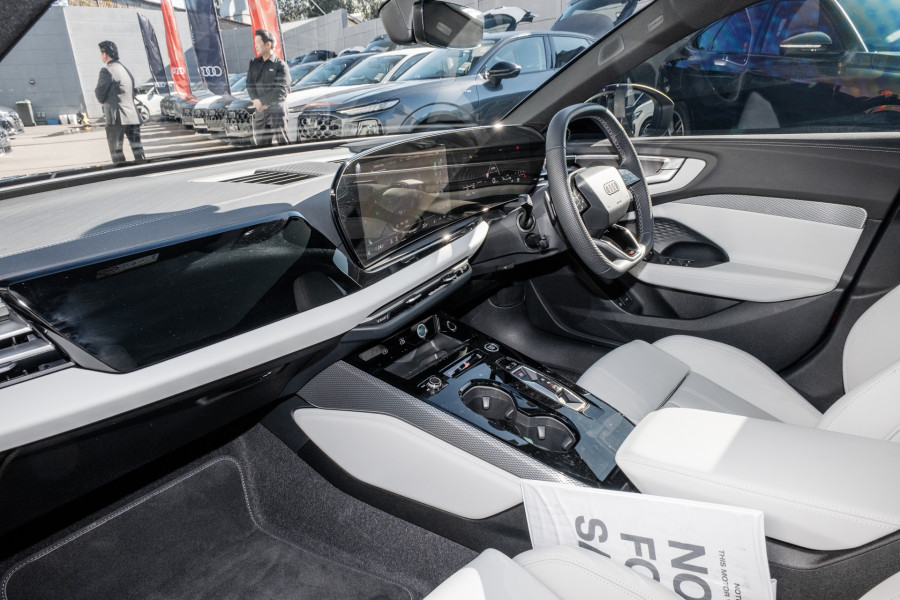 2025 Audi A5 B10 e-hybrid S-Line Wagon
