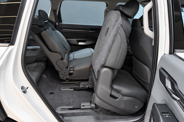 2026 Kia EV9 MV Air SUV Image 16