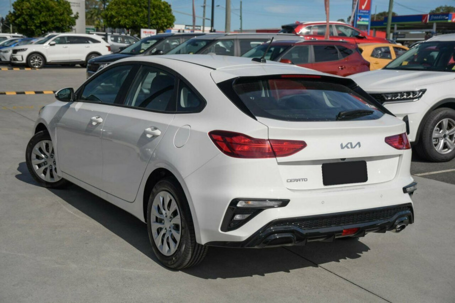 New 2021 Kia Cerato BD PE CERATO HATCH S A/T MY22 #K13317 Brendale, QLD