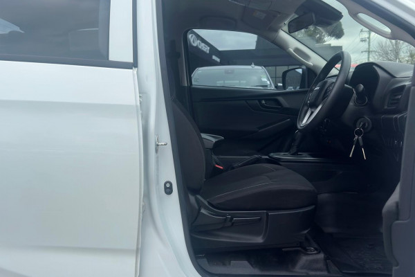 2023 Isuzu D-MAX RG SX High Ride Ute Image 9