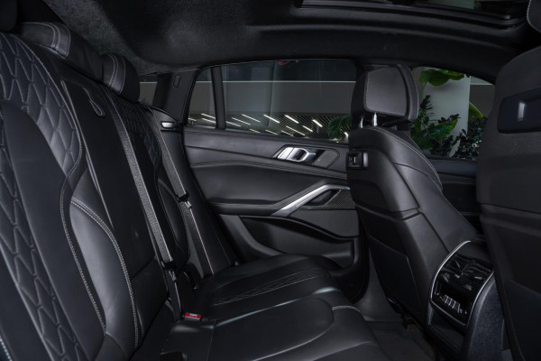 2023 BMW X6 G06 M50i SUV image 9