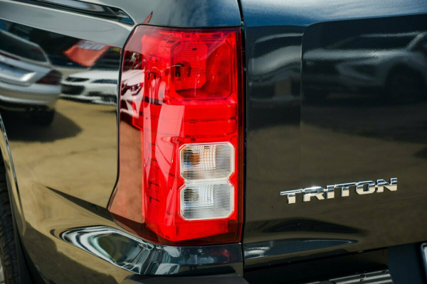 2026 Mitsubishi Triton MV GLX+ Cab Chassis Image 7