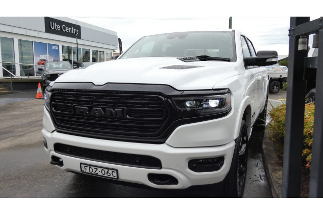 2023 MY22 Ram 1500 DT MY22 LIMITED RAMBOX HYBRID Ute Image 3