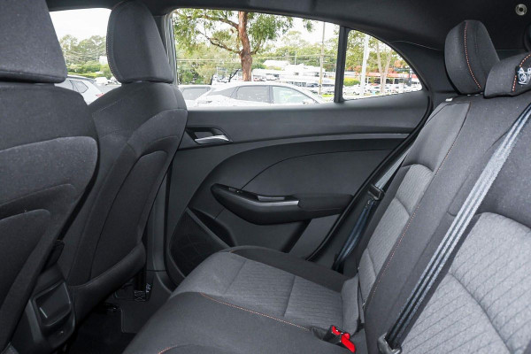 2026 MY25.5 MG MG3 ZP22 Vibe Hatch Image 8