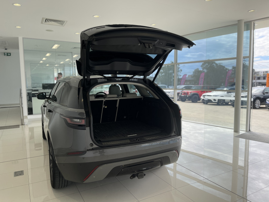 2017 MY18 Land Rover Range Rover Velar L560 D300 SE SUV Image 13
