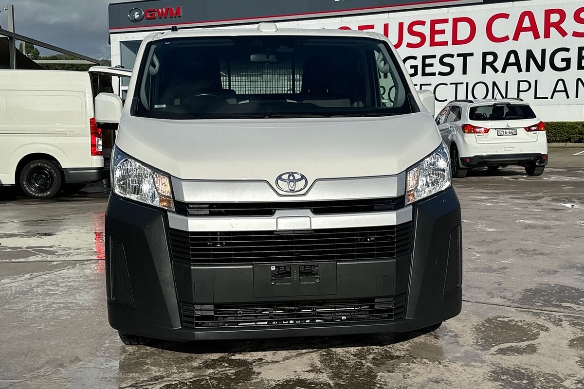 2022 Toyota HiAce GDH300R  Van Image 17