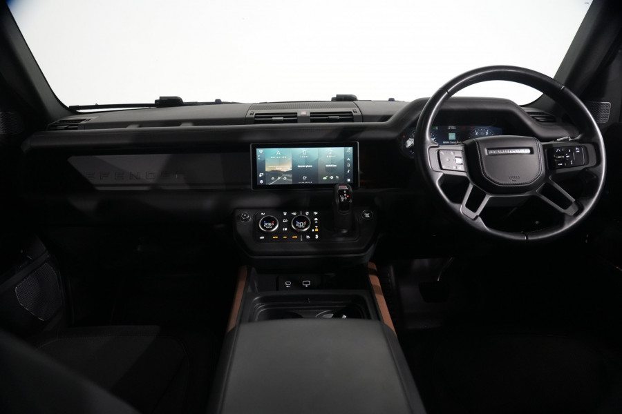 2021 Land Rover Defender L663 110 D300 X-Dynamic HSE SUV Image 13
