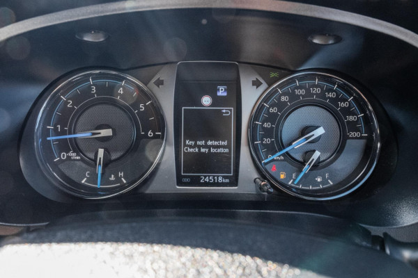 2025 Toyota HiLux GUN126R Rogue 48V Ute Image 13