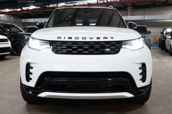 2026 Land Rover Discovery Series 5 D350 Dynamic SE SUV image 4