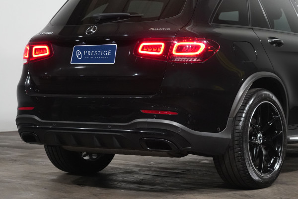 2022 Mercedes-Benz GLC-Class GLC300 SUV image 8
