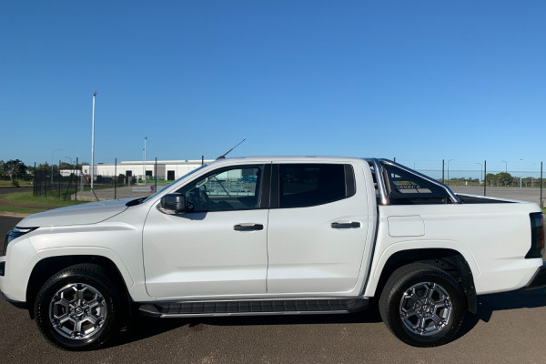 2025 MY26 Nissan Navara D27 ST-X Ute Image 4