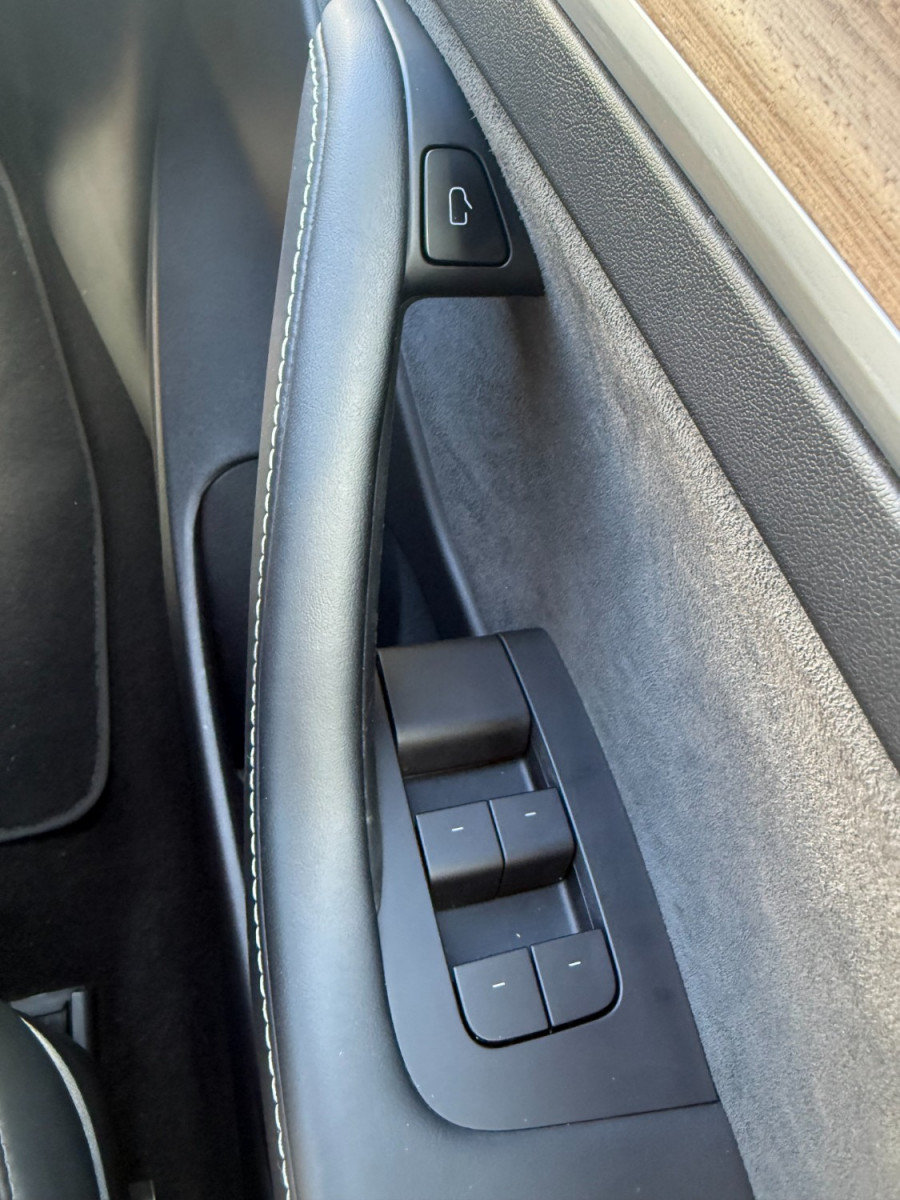 2022 Tesla Model 3  Rear-Wheel Drive Sedan Image 18