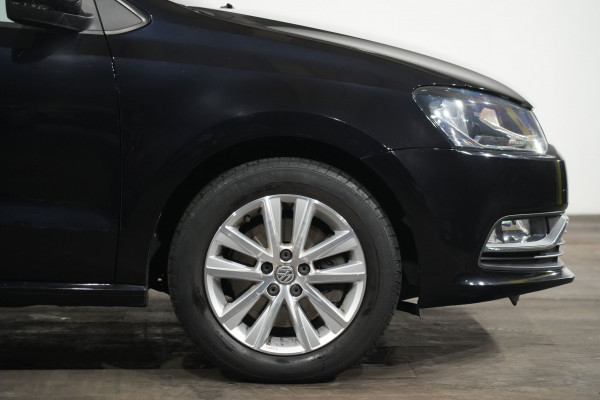 2014 Volkswagen Polo 81TSI Comfortline Hatch image 5