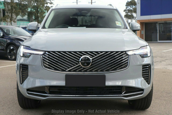2026 Volvo XC90 L Series Ultra B5 Dark SUV Image 17