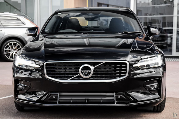 2020 Volvo S60 Z Series T5 R-Design Sedan Image 3