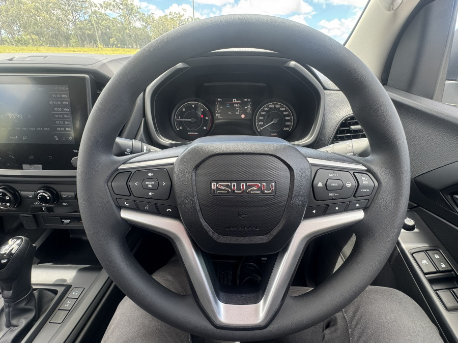 2026 Isuzu D-MAX RG SX Cab Chassis Image 14