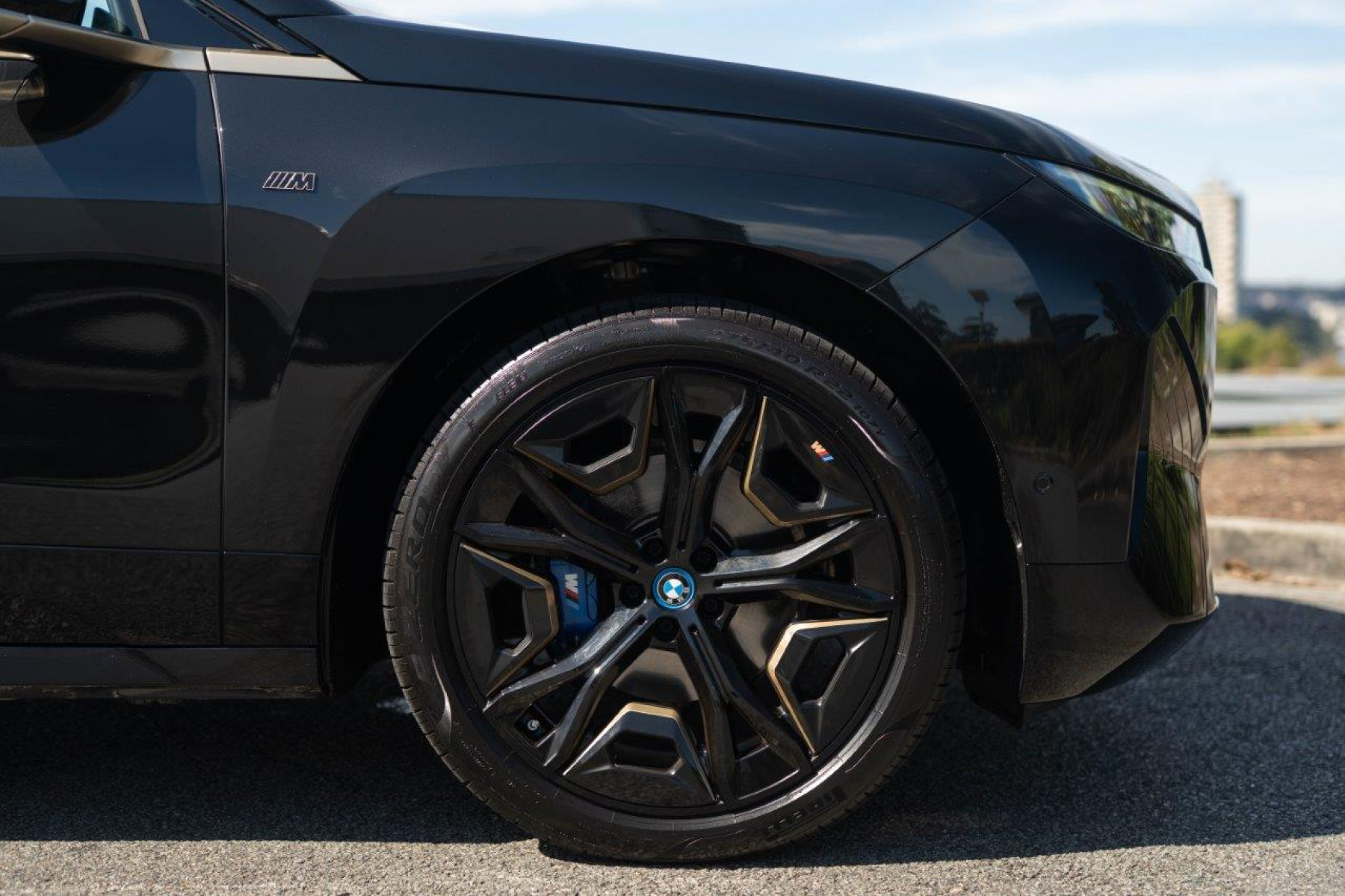 2022 BMW Ix M60 SUV Image 6