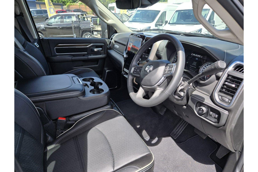2023 Ram 1500 DT Big Horn Crew Cab Image 9